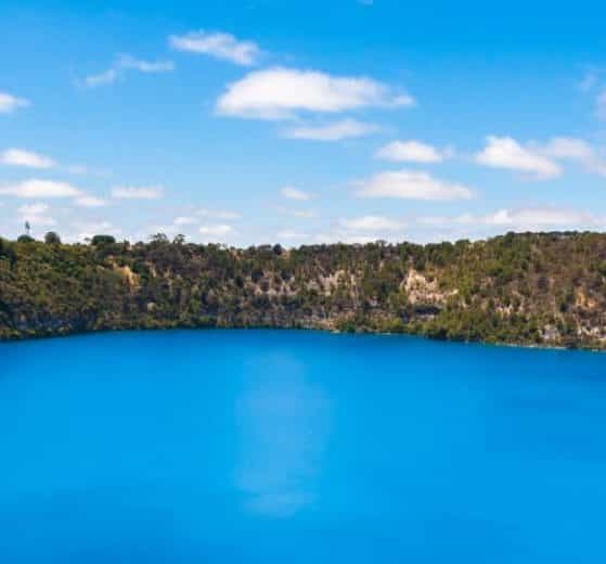 mount gambier lakes volcano craters walking trails south australia